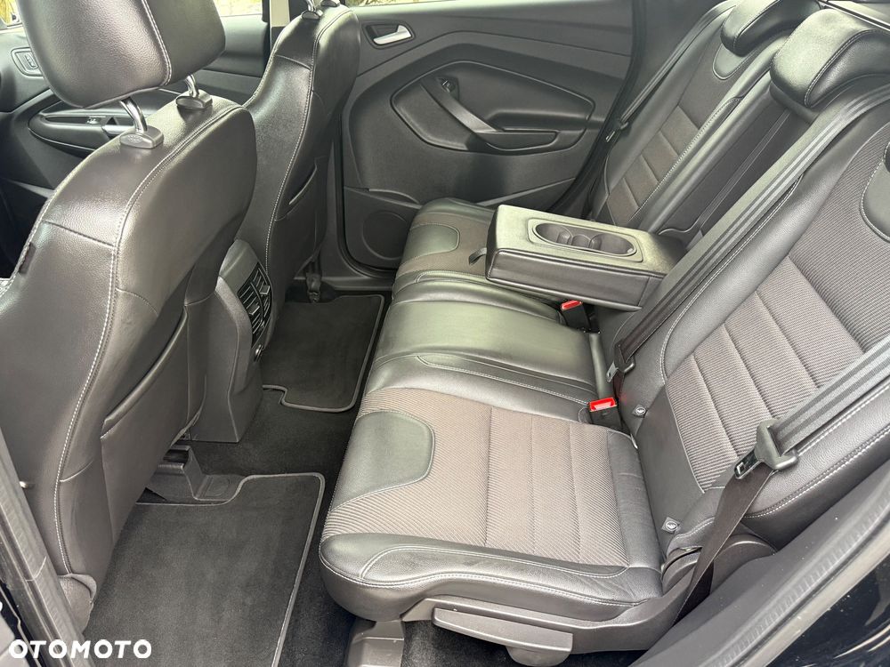 Ford Kuga 1.5 EcoBoost 2x4 Titanium - 15