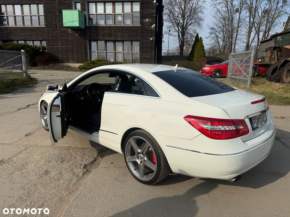 Mercedes-Benz Klasa E - 14