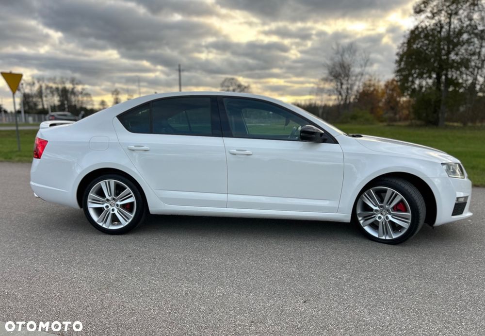 Skoda Octavia 2.0 TDI RS DSG - 8