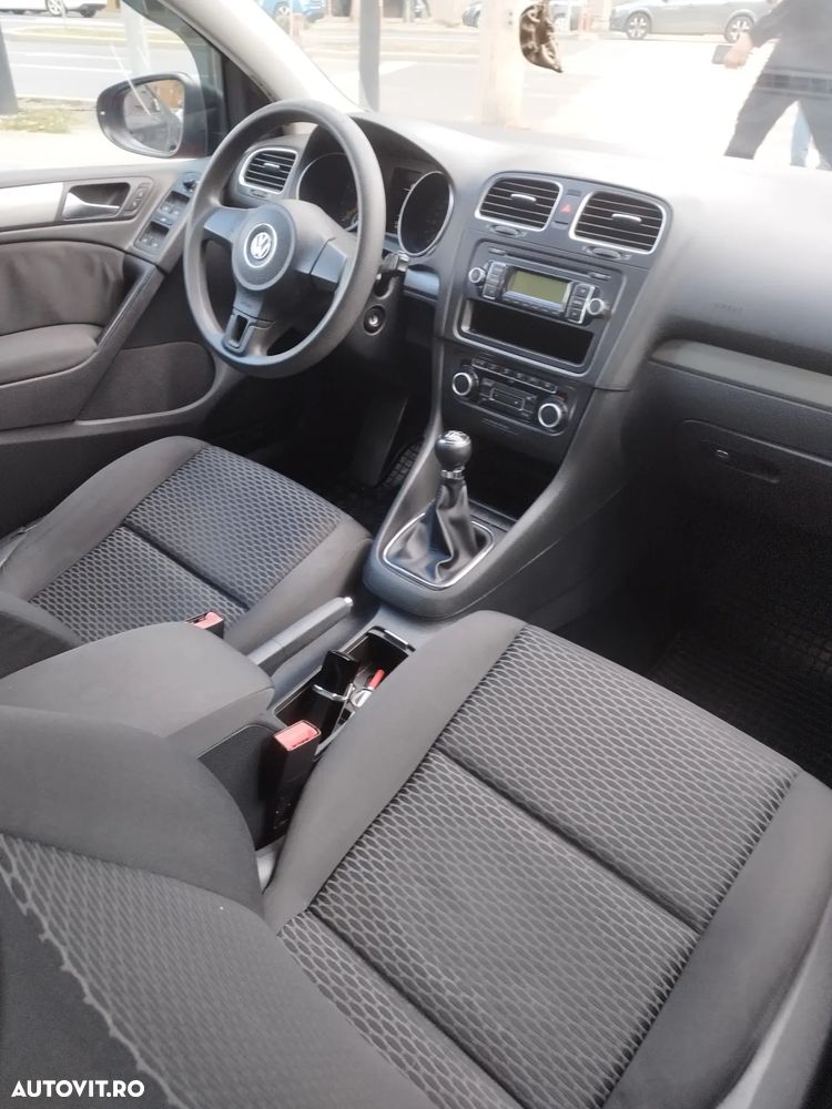 Volkswagen Golf 1.6 Comfortline - 3