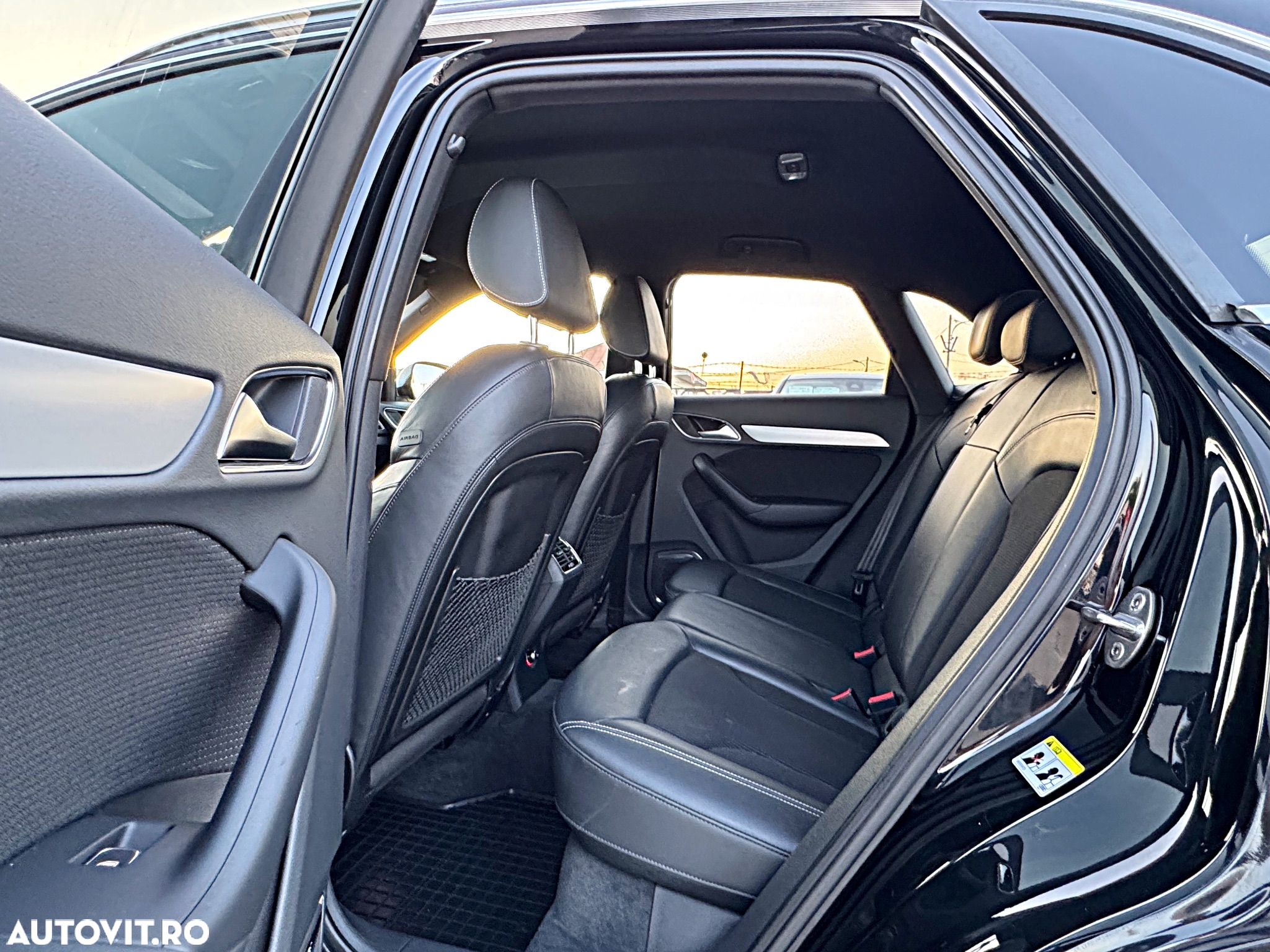 Audi Q3 2.0 35 TDI S tronic - 22