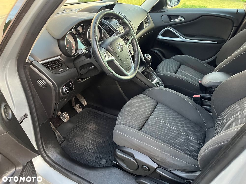 Opel Zafira - 13