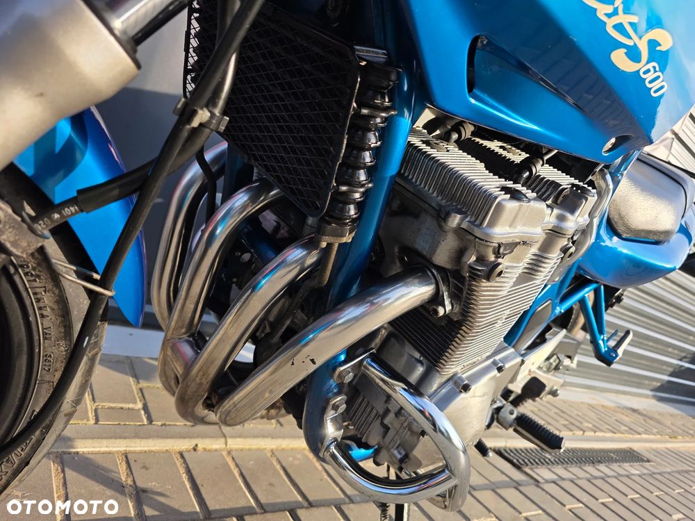 Suzuki Bandit - 22