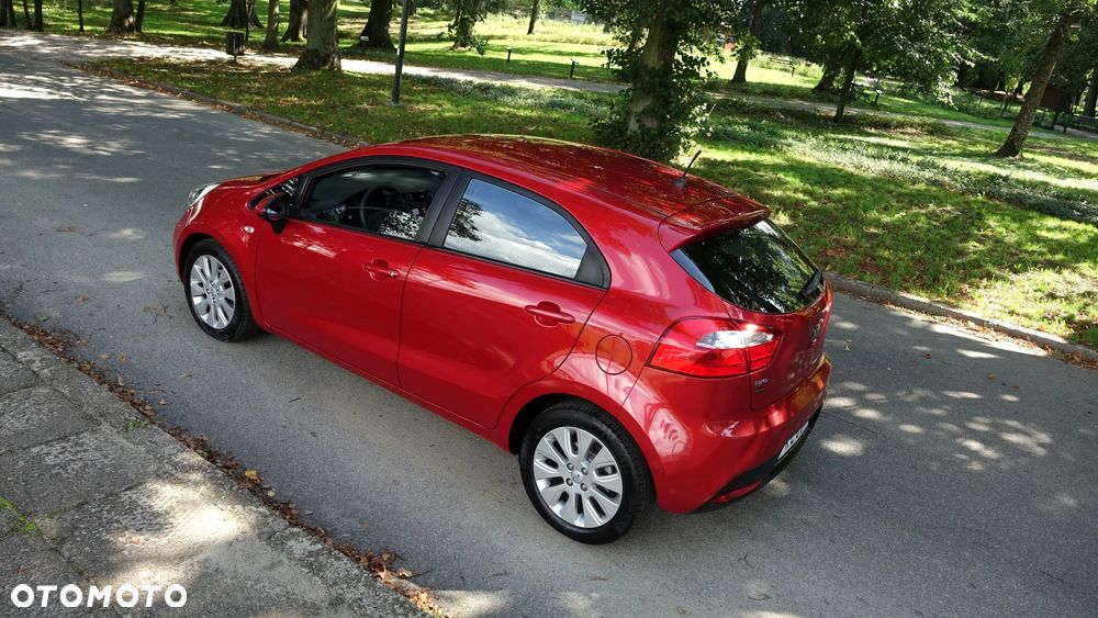 Kia Rio - 30