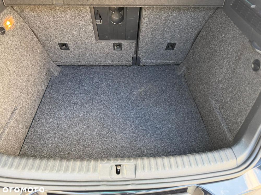 Volkswagen Tiguan 2.0 TDI DPF BlueMotion Technology Lounge Sport & Style - 18