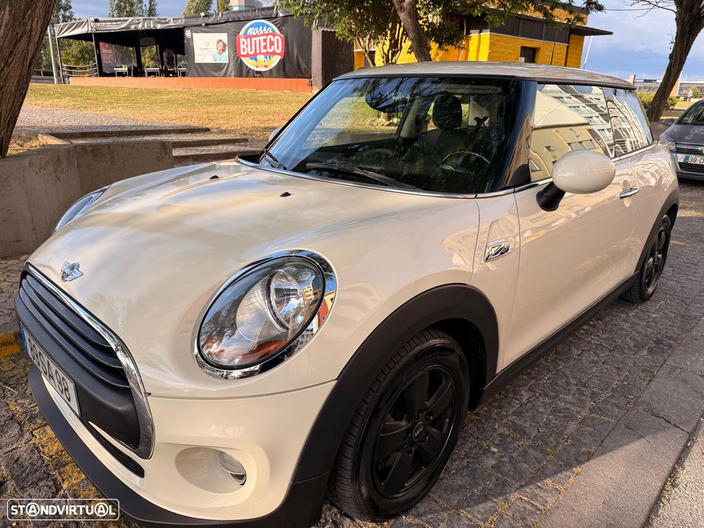 MINI 3 Portas One D - 17