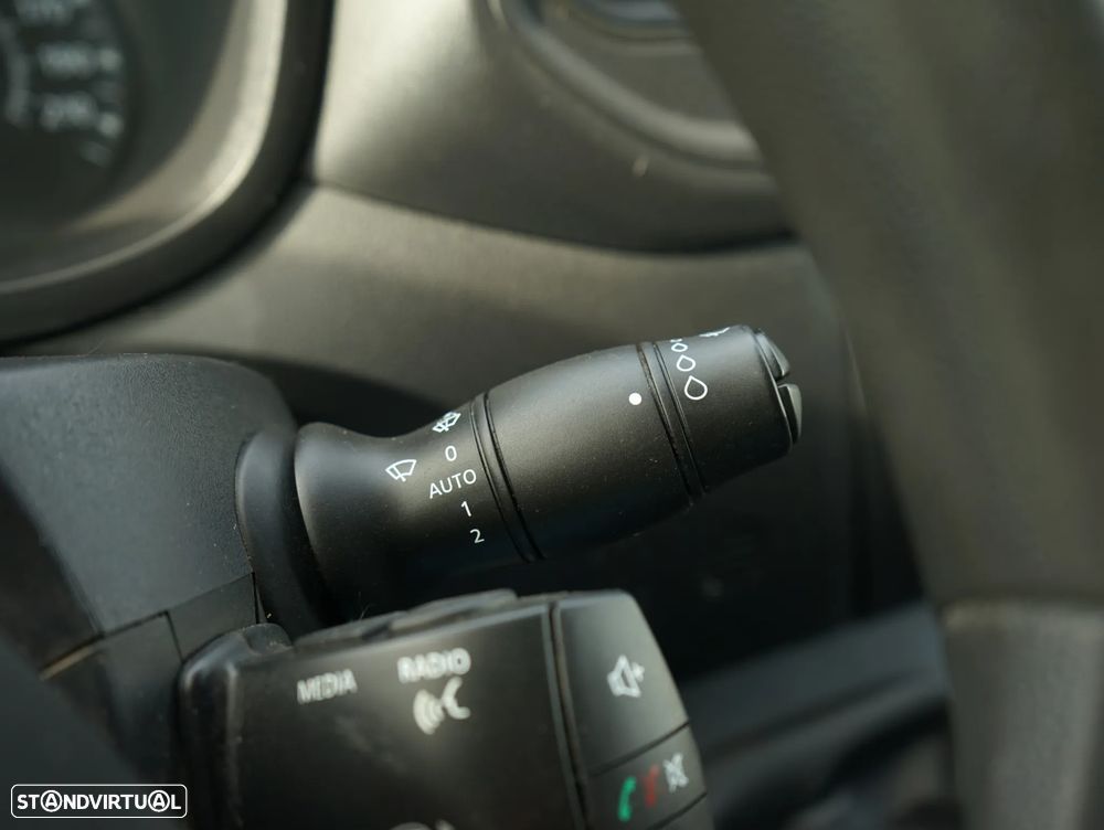 Renault MASTER III  2.3 DCI 180 L4H2 IVA DEDUTIVEL - 16