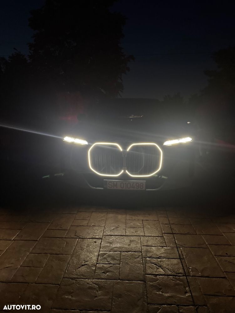 BMW Seria 7 - 10
