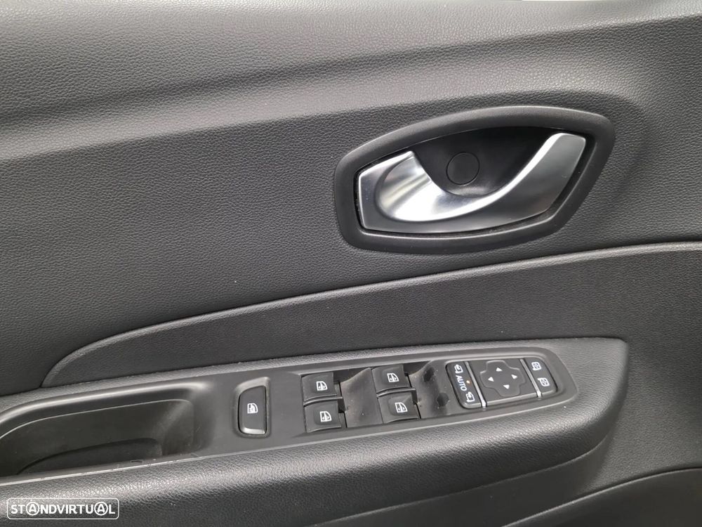 Renault Captur - 26