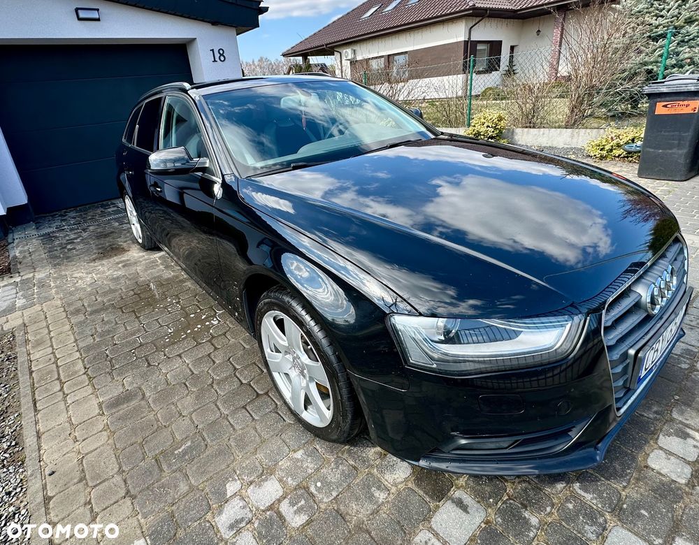 Audi A4 Avant - 11