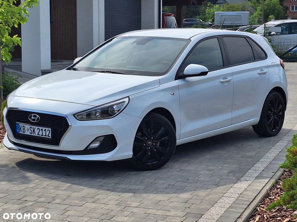 Hyundai i30 1.4 Select - 4