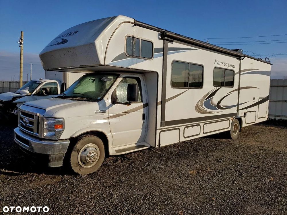 Ford Sunseeker E-450 Cutaway - 6