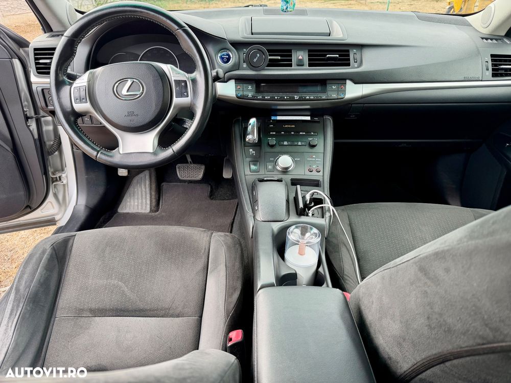 Lexus CT 200h Aut. Luxury - 12