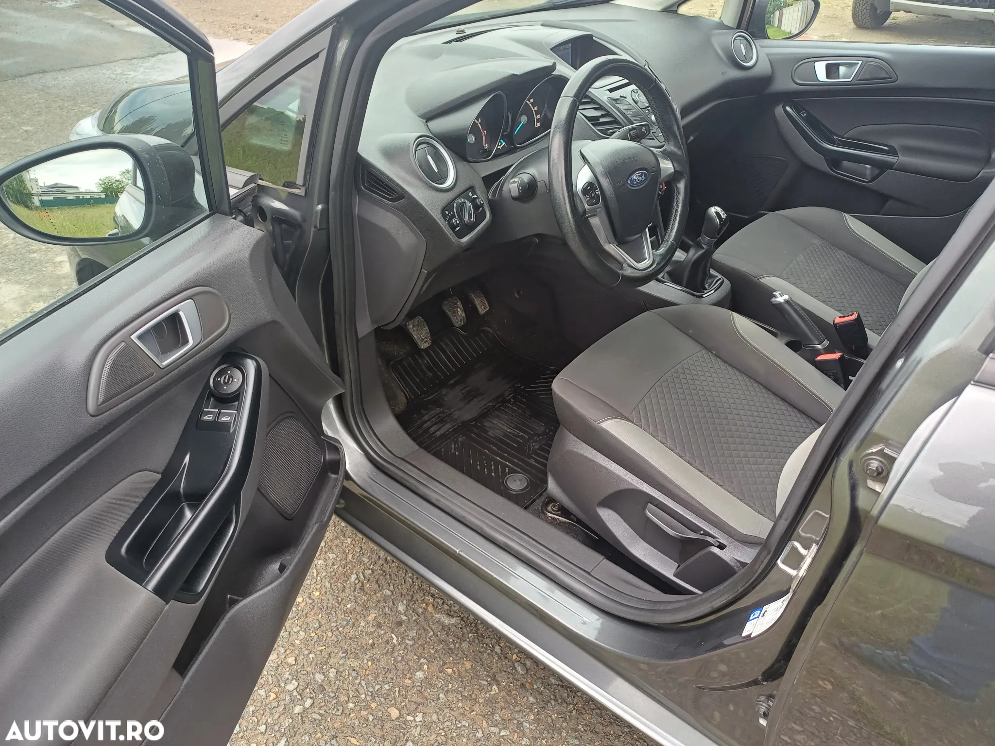 Ford Fiesta - 5