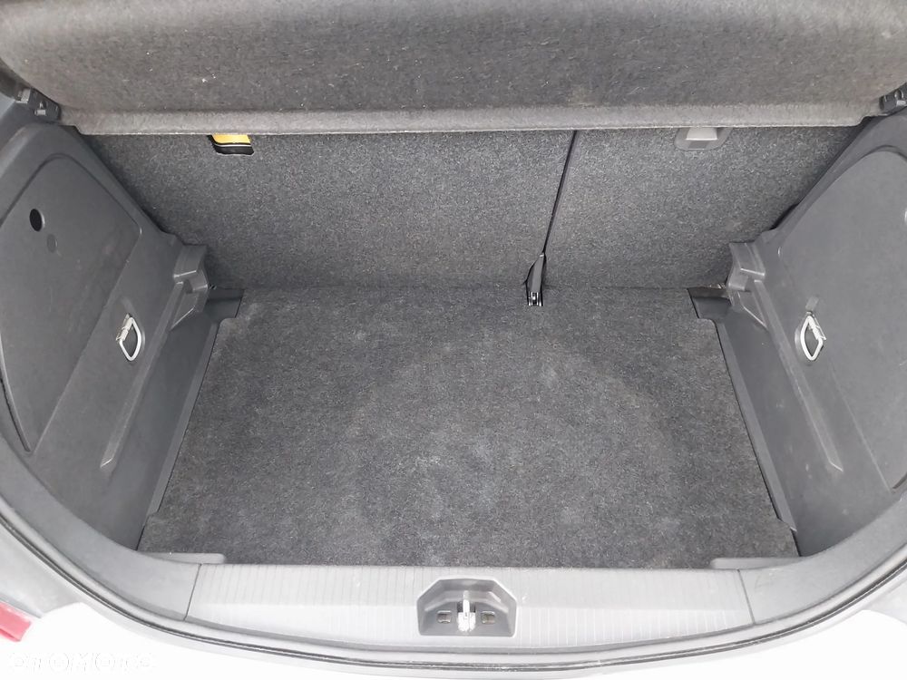 Opel Corsa 1.2 16V Edition - 10