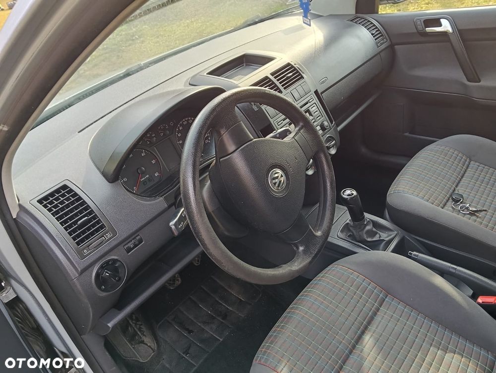 Volkswagen Polo 1.4 TDI Comfortline - 5