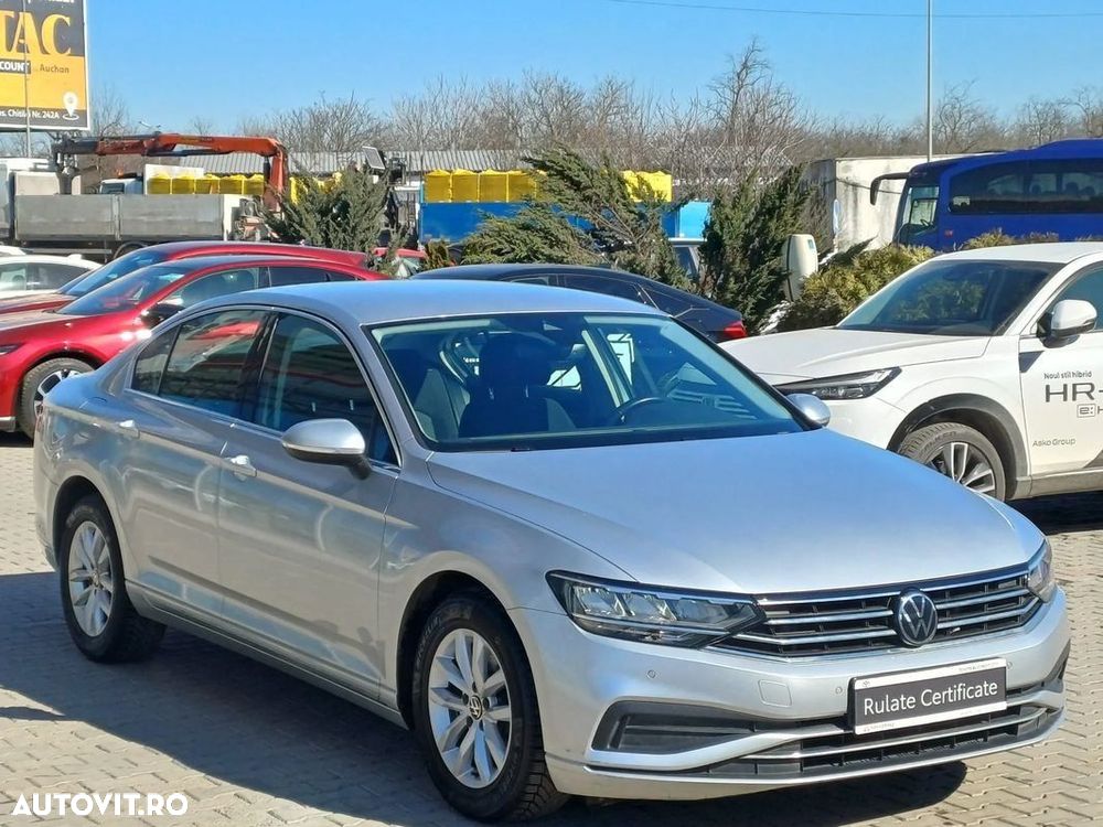 Volkswagen Passat - 4