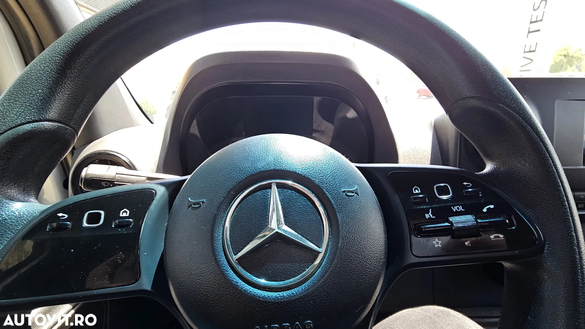 Mercedes-Benz SPRINTER - 11