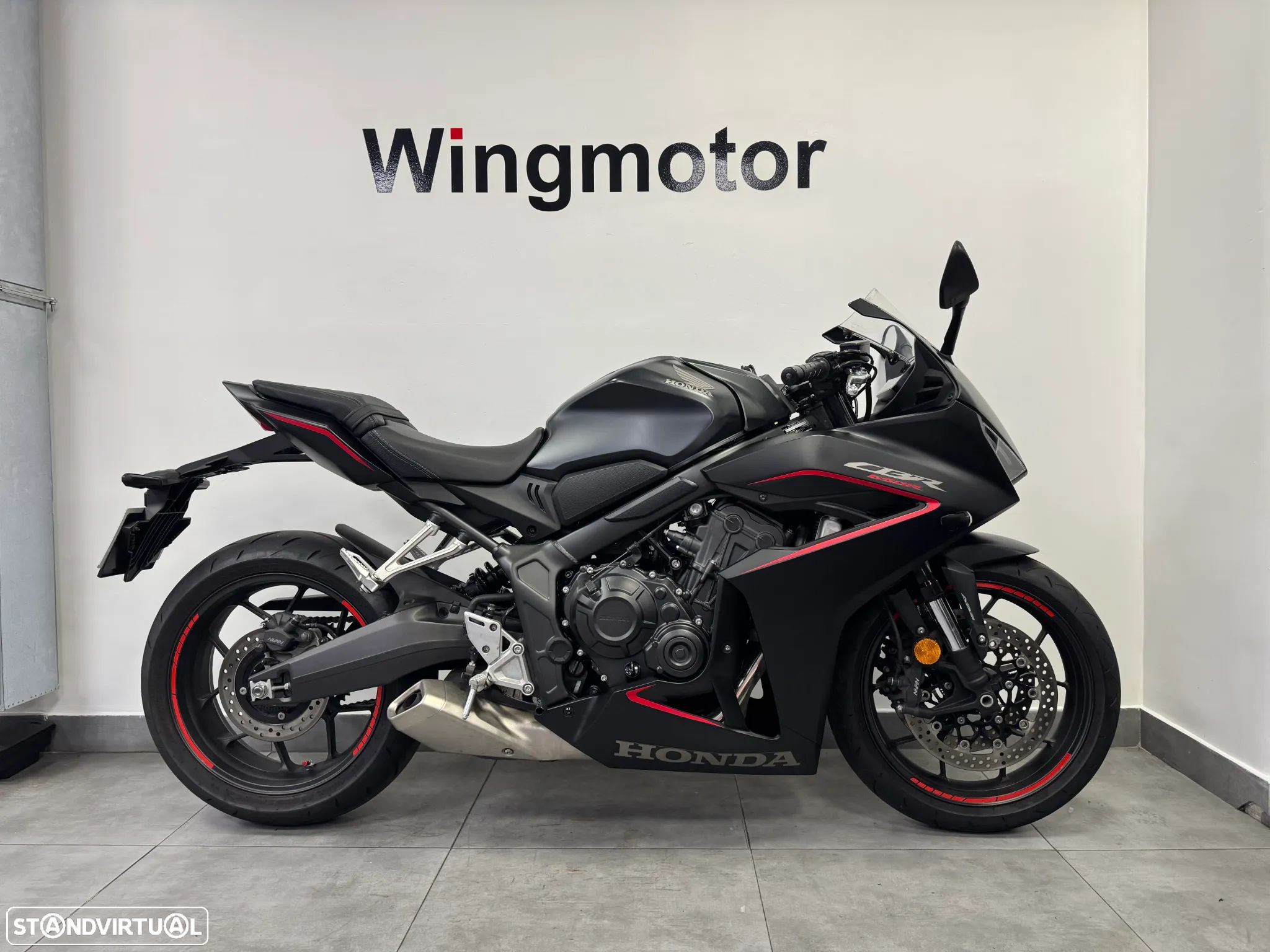 Honda CBR 650 R - 1