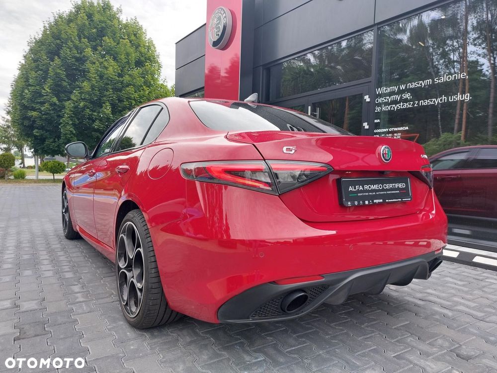 Alfa Romeo Giulia - 4