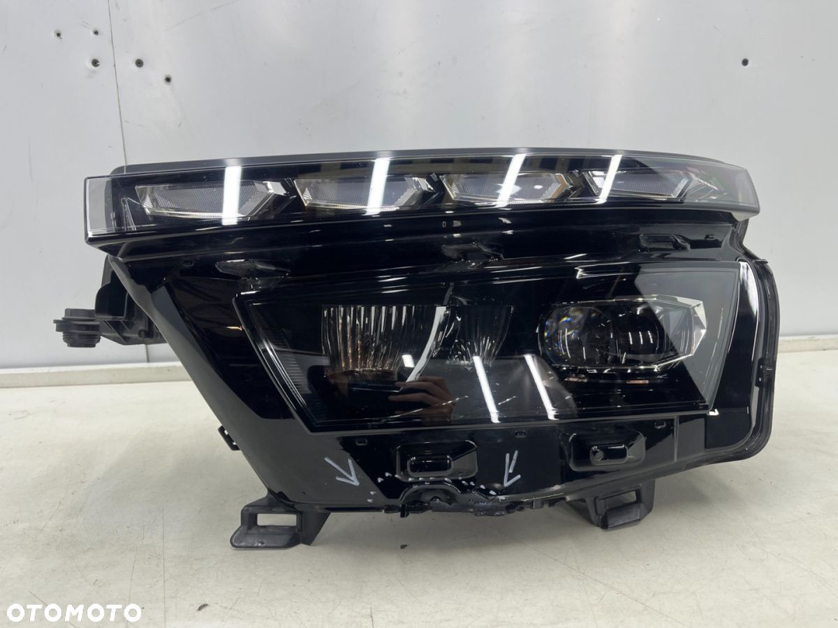 Lampa reflektor Skoda Kamiq 19-23r. LEWA przednia Full LED 658941015d CRYSTAL LIGHTING - 1