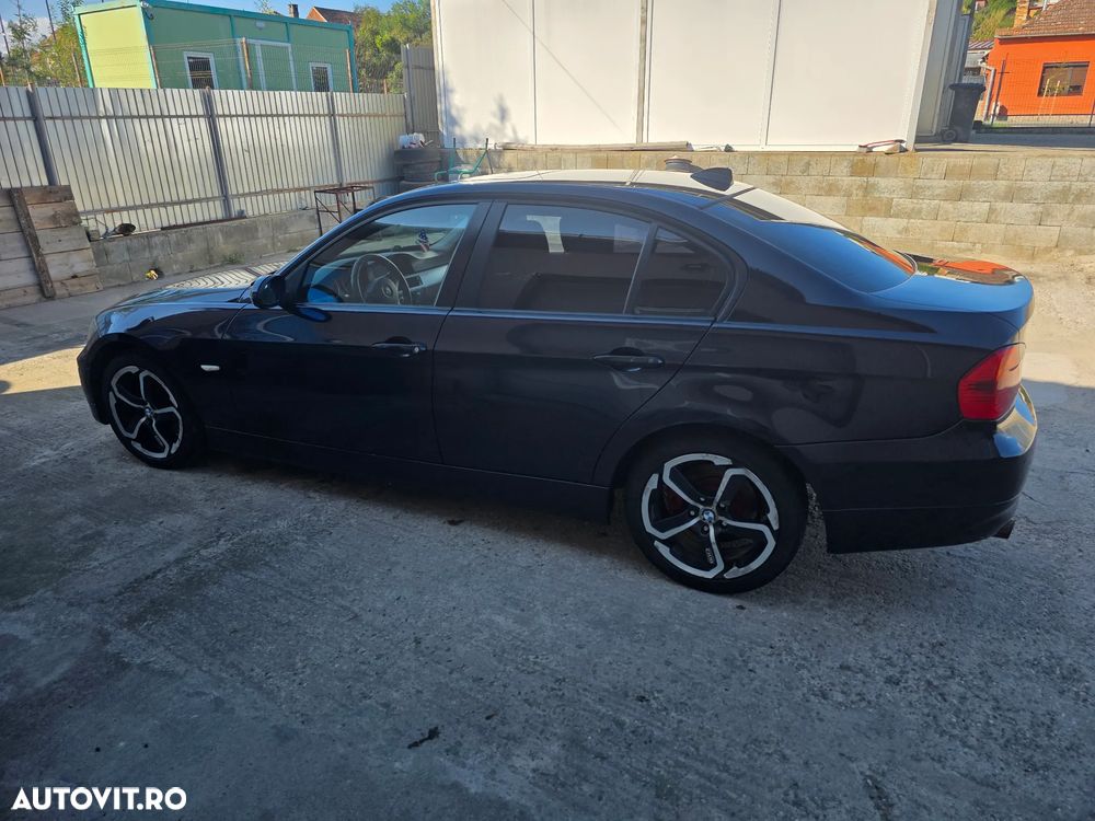 BMW Seria 3 320d Touring - 4