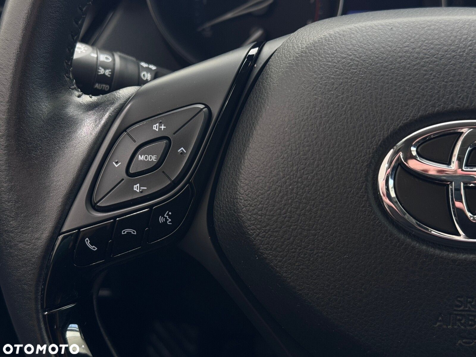 Toyota C-HR 1.2 T Comfort - 22