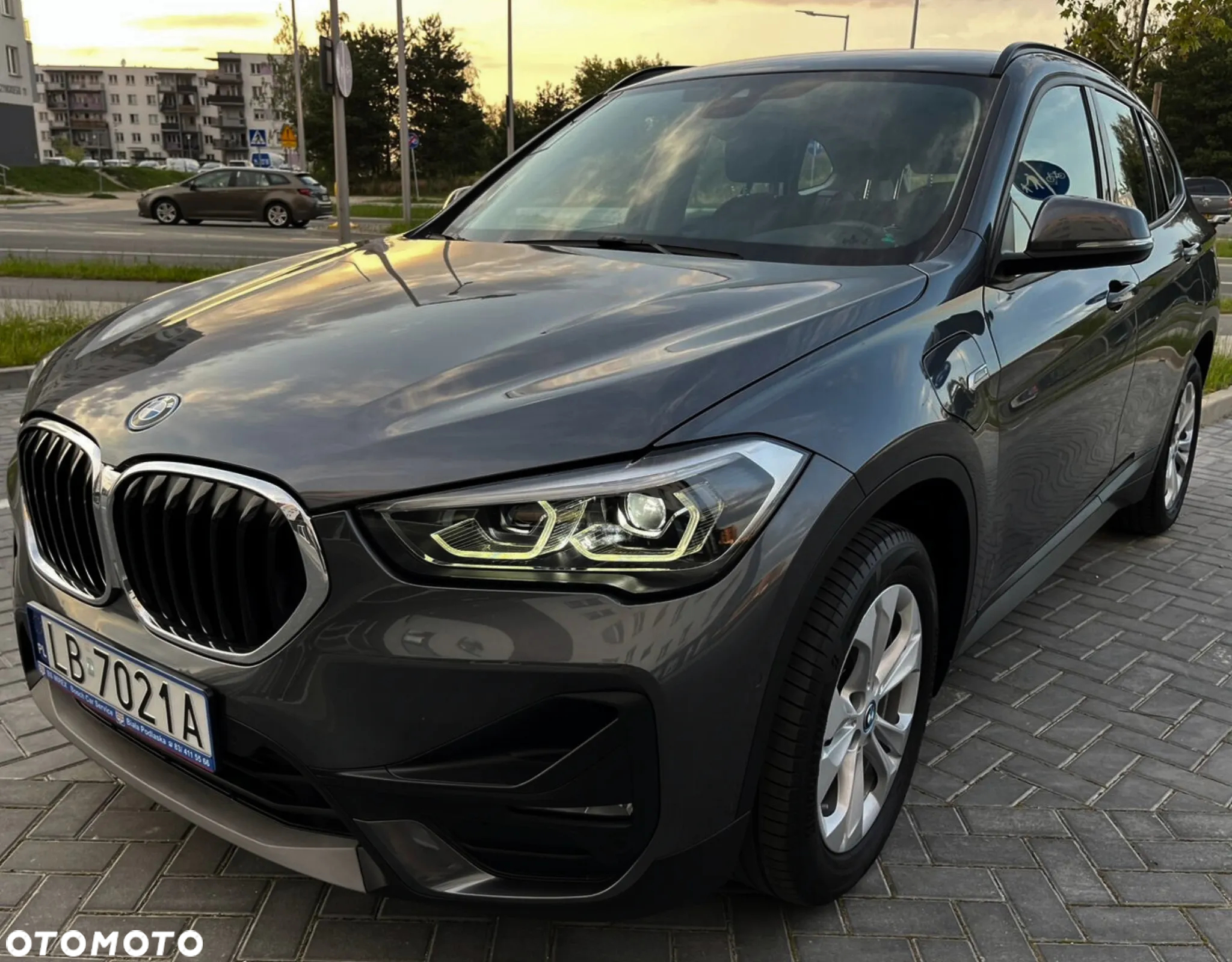 BMW X1 xDrive25e Business Edition - 8