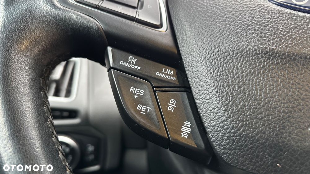 Ford Focus 1.5 TDCi DPF Start-Stopp-System ST-Line - 17