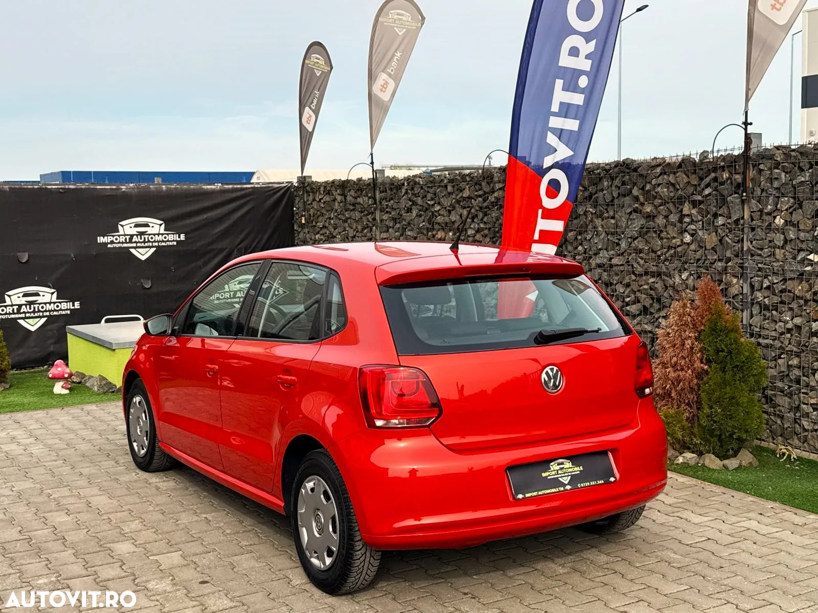 Volkswagen Polo - 12