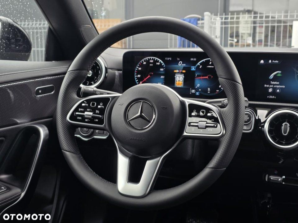 Mercedes-Benz CLA - 23