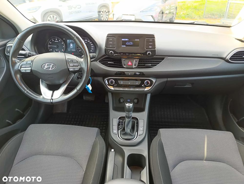 Hyundai i30 1.0 T-GDI Classic + DCT - 17