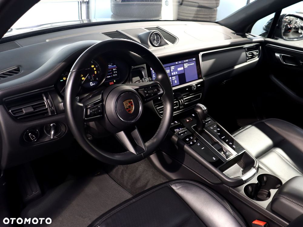 Porsche Macan Standard - 15