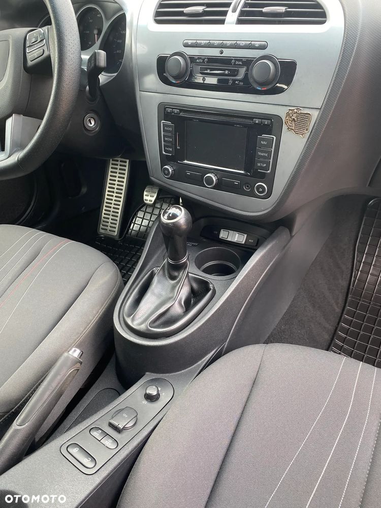 Seat Leon 1.6 TDI Ecomotive Reference - 8