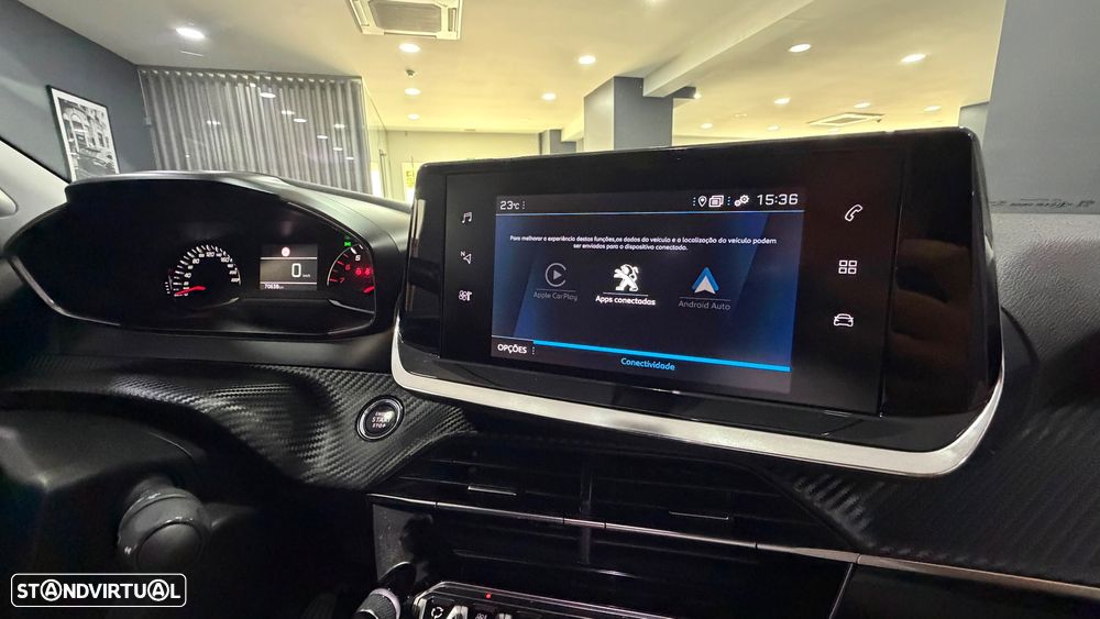 Peugeot 2008 1.2 PureTech Allure Pack - 28