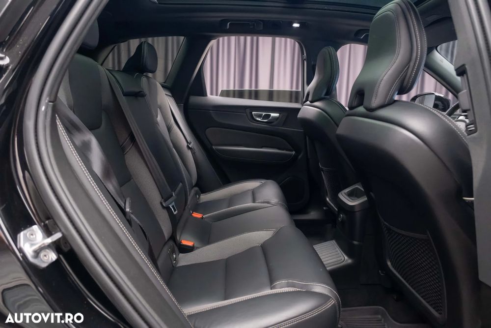 Volvo XC 60 Recharge T8 Twin Engine eAWD Polestar Engineered - 37