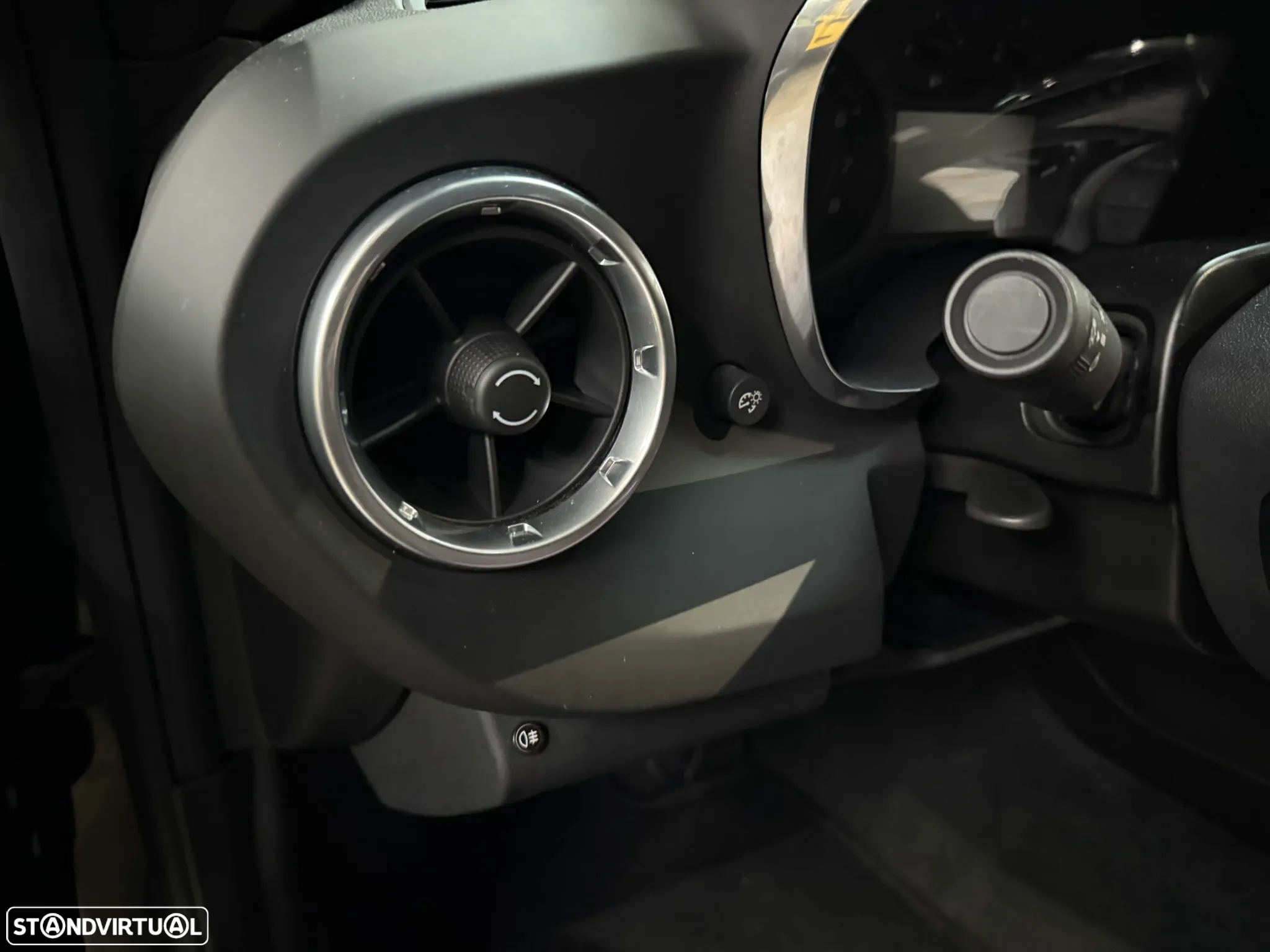 Chevrolet Camaro Coupe 2.0 Aut. - 41