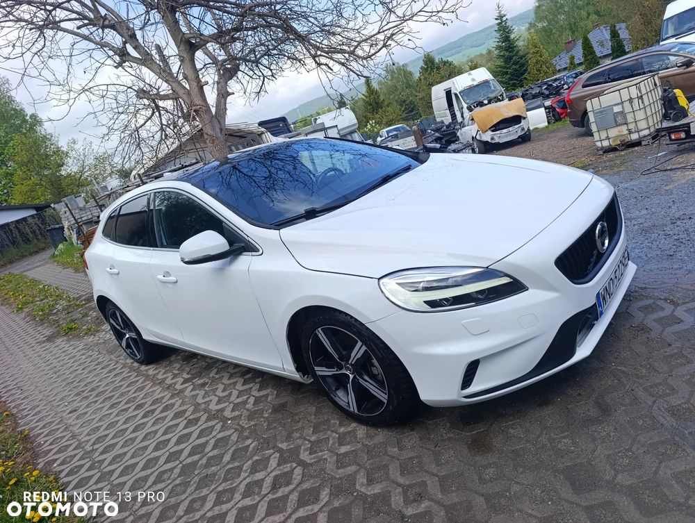Volvo V40 D3 Geartronic RDesign - 11