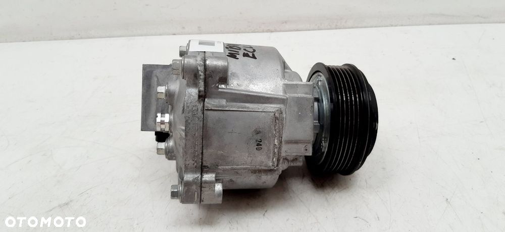 MITSUBISHI ECLIPSE CROSS SPRĘŻARKA KLIMATYZACJI 7813A801 - 2