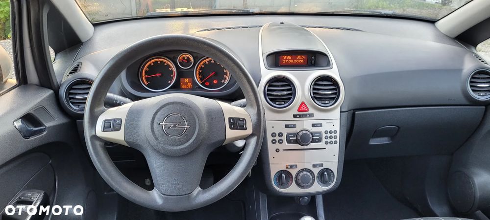Opel Corsa - 20