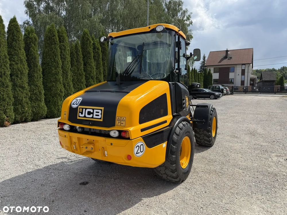 JCB 407 T4 / 2019 ROK / SILNIK 4-CYL BEZ DPF I ADBLUE / PIĘKNA / ORYGINAŁ / ZADBANA / SPROWADZONA Z NIEMIEC / MAŁE GABARYTY / SILNA / 406 408 409 60 70 M 506 509 - 8