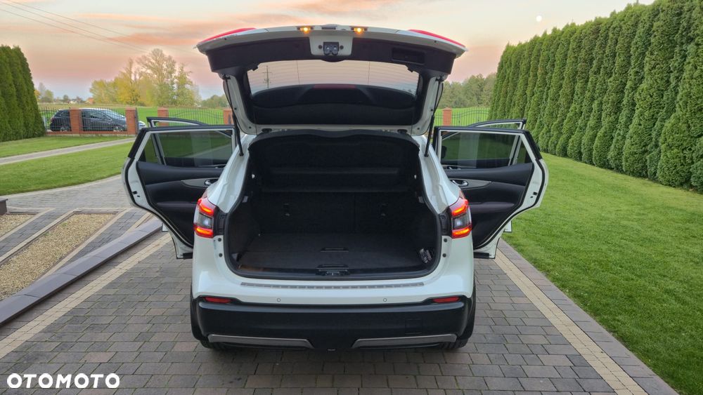 Nissan Qashqai 1.6 DIG-T Tekna+ - 17