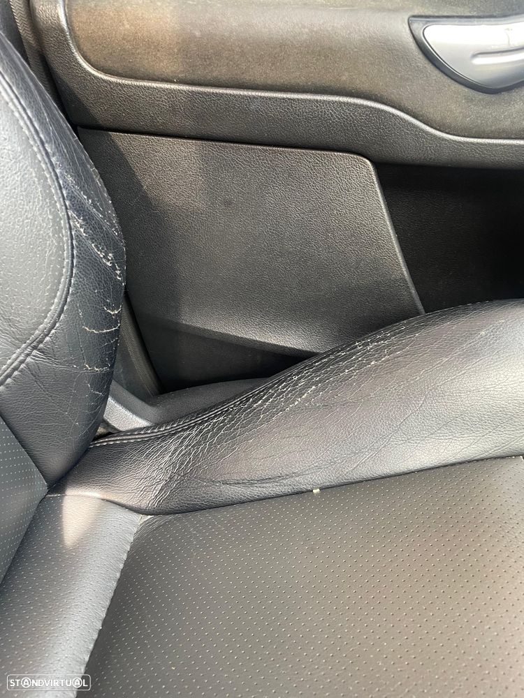 Ford S-Max 2.0 TDCi Titanium 5L - 4