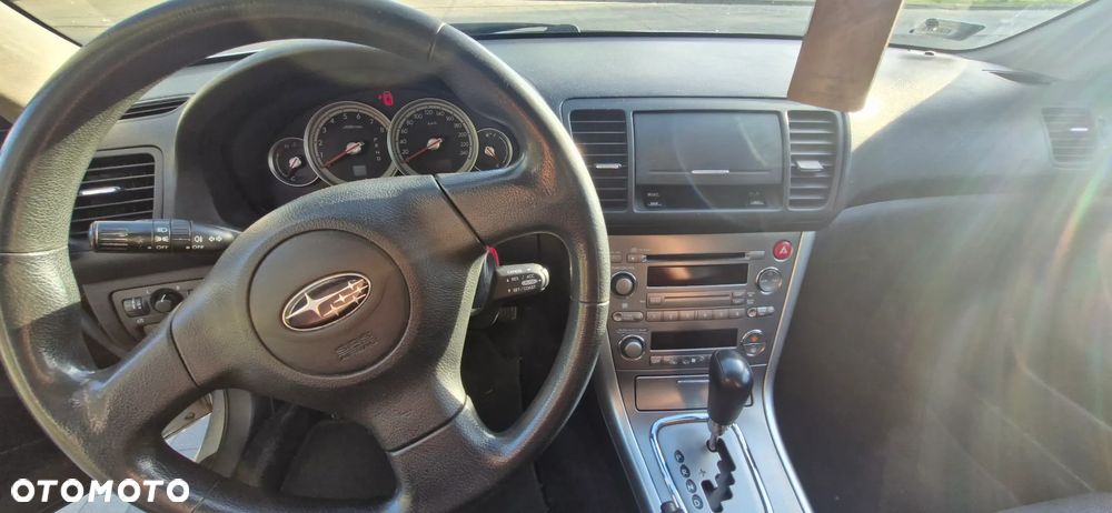 Subaru Legacy - 19