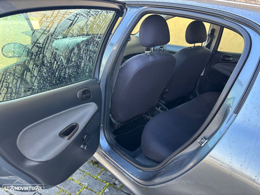 Peugeot 206+ - 9