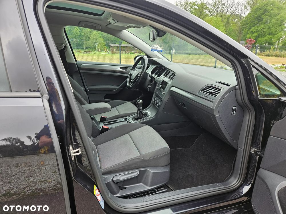 Volkswagen Golf 1.6 TDI BlueMotion Technology Comfortline - 13