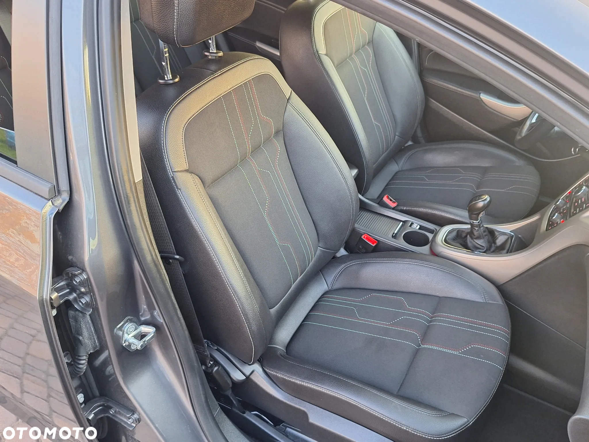 Opel Astra 1.4 Turbo Cosmo - 6