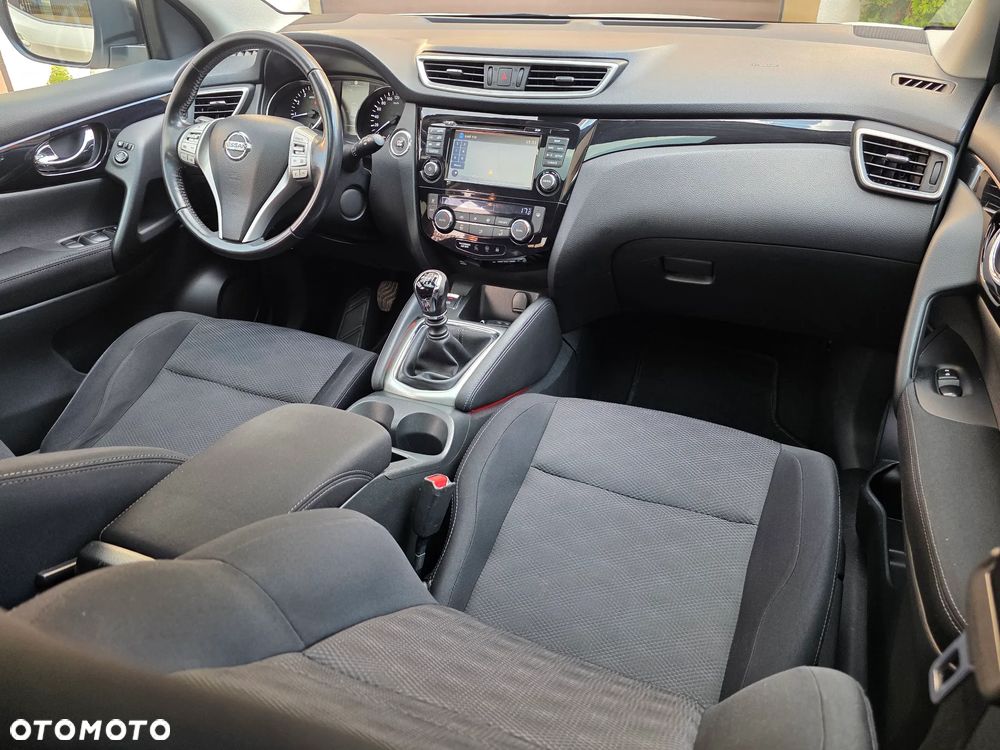 Nissan Qashqai 1.2 DIG-T N-Connecta - 24