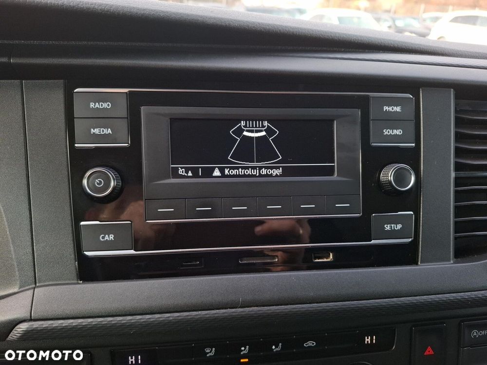 Volkswagen Transporter CARAVELLE 2.0 TDI 110KM - 19