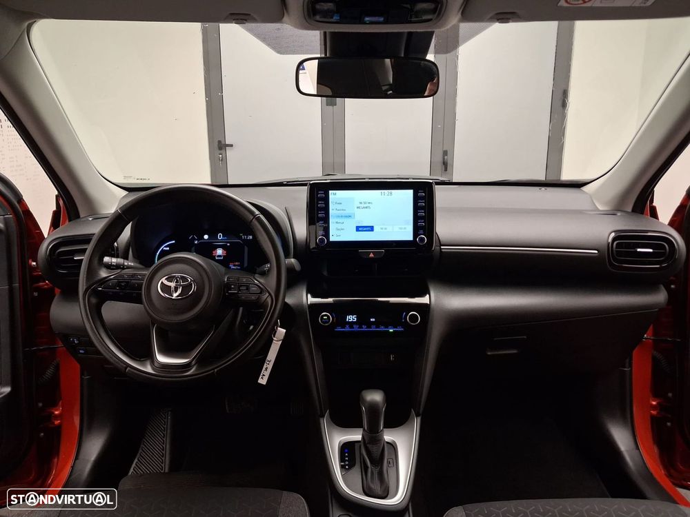 Toyota Yaris Cross 1.5 HDF Comfort Plus - 15